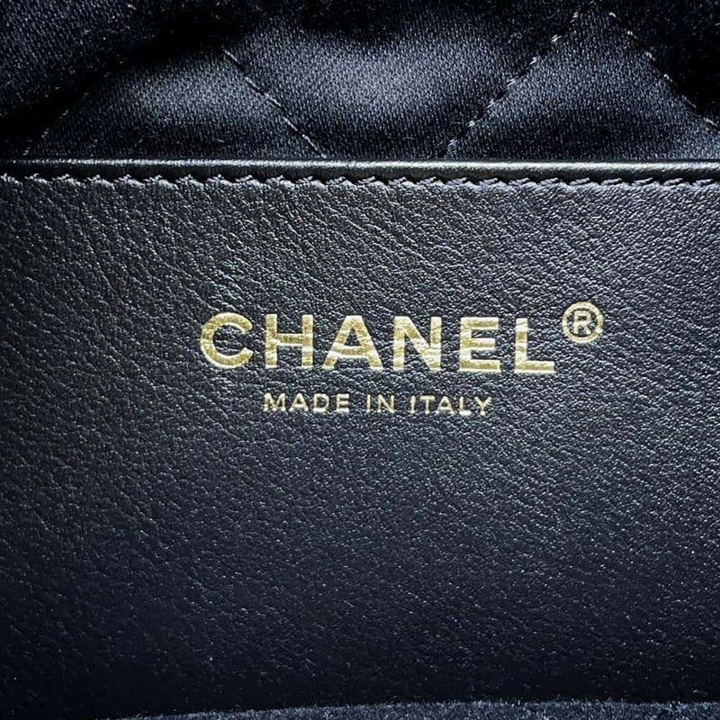 CHANEL 22 Sac d'Épaule à Chaîne